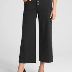 GAP wide legged cotton pants